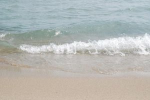 Чистое море и чистый песок.jpg