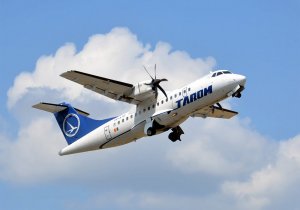 tarom ATR 42.jpg